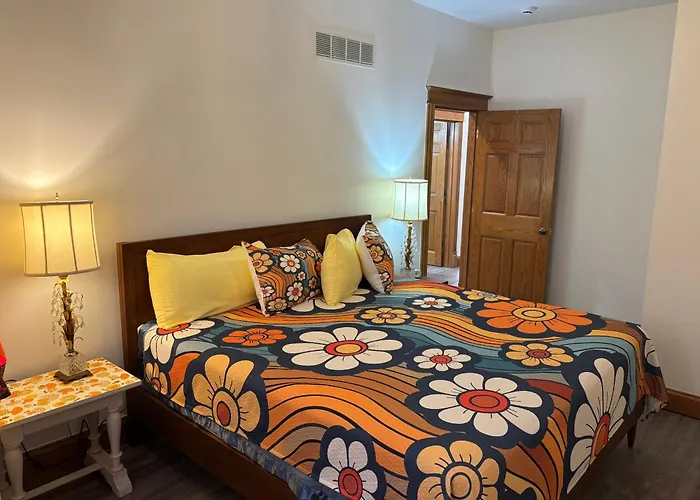 Hermann Crown Suites