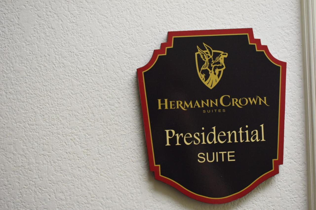 Crown Hotel